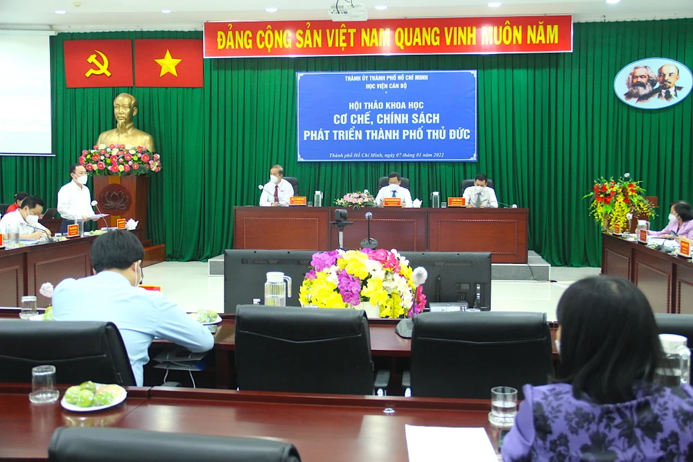 thu-duc-mong-tham-quyen-cap-tinh