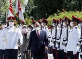 Tổng thống Singapore đón Chủ tịch nước Nguyễn Xuân Phúc tại chính Cung Istana