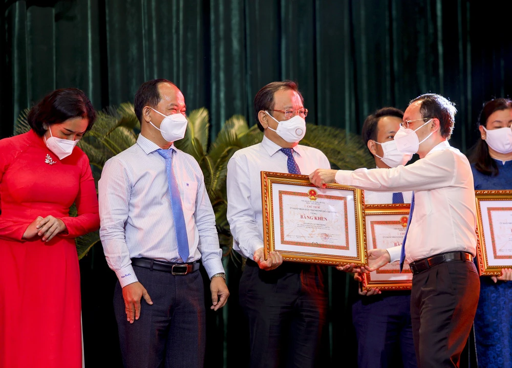 thi-dua-yeu-nuoc-tphcm