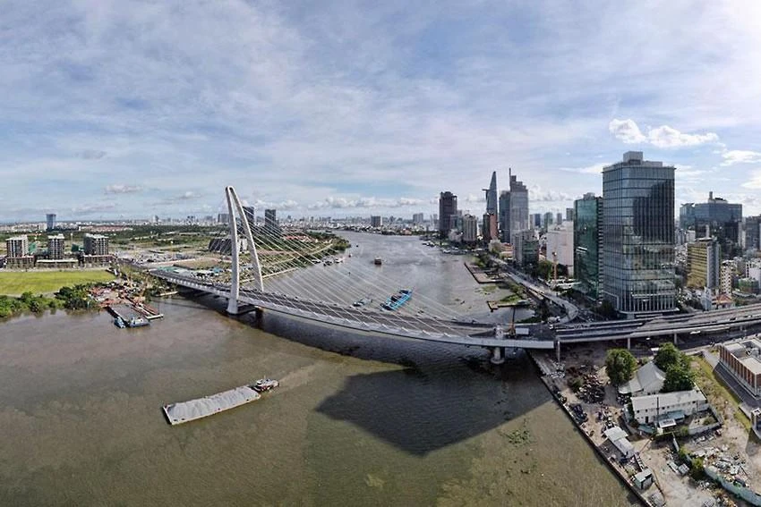 Cầu Thủ Thiêm 2 sẽ khánh thành vào dịp 30-4 này. Ảnh: NGUYỆT NHI
