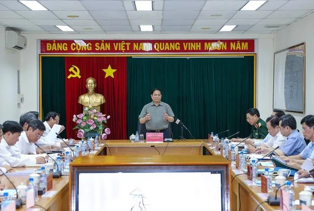 Thủ tướng Chính phủ Phạm Minh Chính làm việc với các bộ, ngành và TP.HCM chiều cùng ngày. Ảnh: VGP