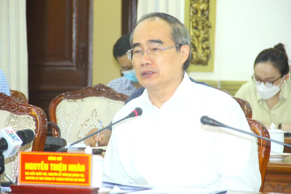 ĐB Nguyễn Thiện Nhân, nguyên Bí thư Thành ủy TP.HCM, phát biểu tại hội nghị. Ảnh: LÊ THOA