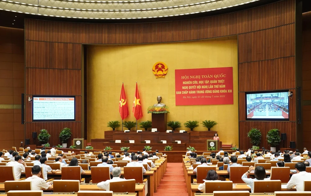 Thường trực Ban bí thư Võ Văn Thưởng đặc biệt nhấn mạnh đến Nghị quyết 21 do Trưởng ban Tổ chức Trung ương Trương Thị Mai truyền đạt. Ảnh: HOÀNG HẢI