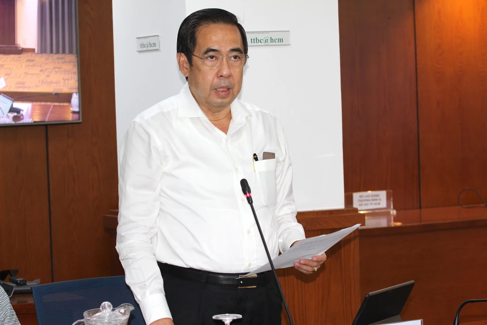 Phó Giám đốc Sở LĐ-TB&amp;XH TP.HCM Nguyễn Văn Lâm phát biểu tại buổi họp. Ảnh: NGUYỄN NHÂN