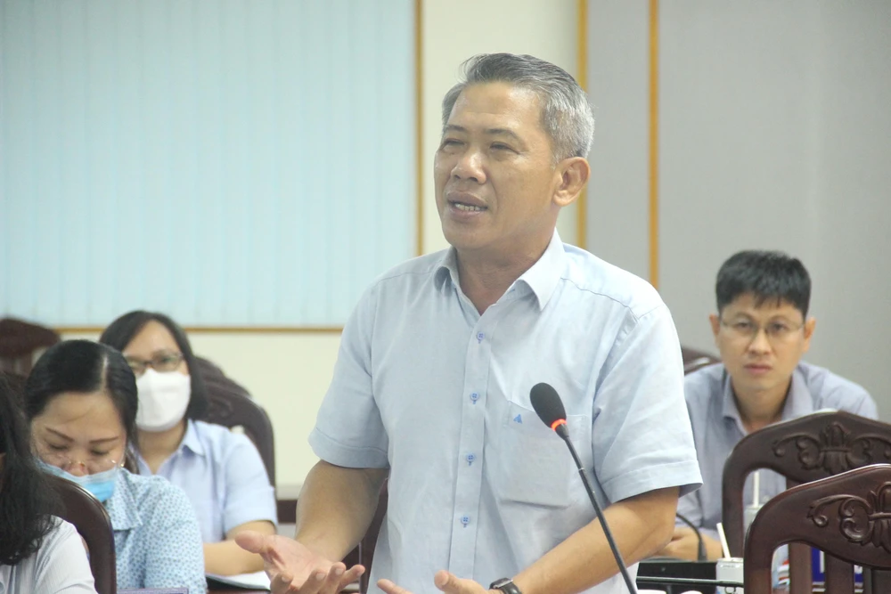 Ông Võ Văn Đức, Chủ tịch UBND quận 3, phát biểu tại buổi giám sát. Ảnh: LÊ THOA