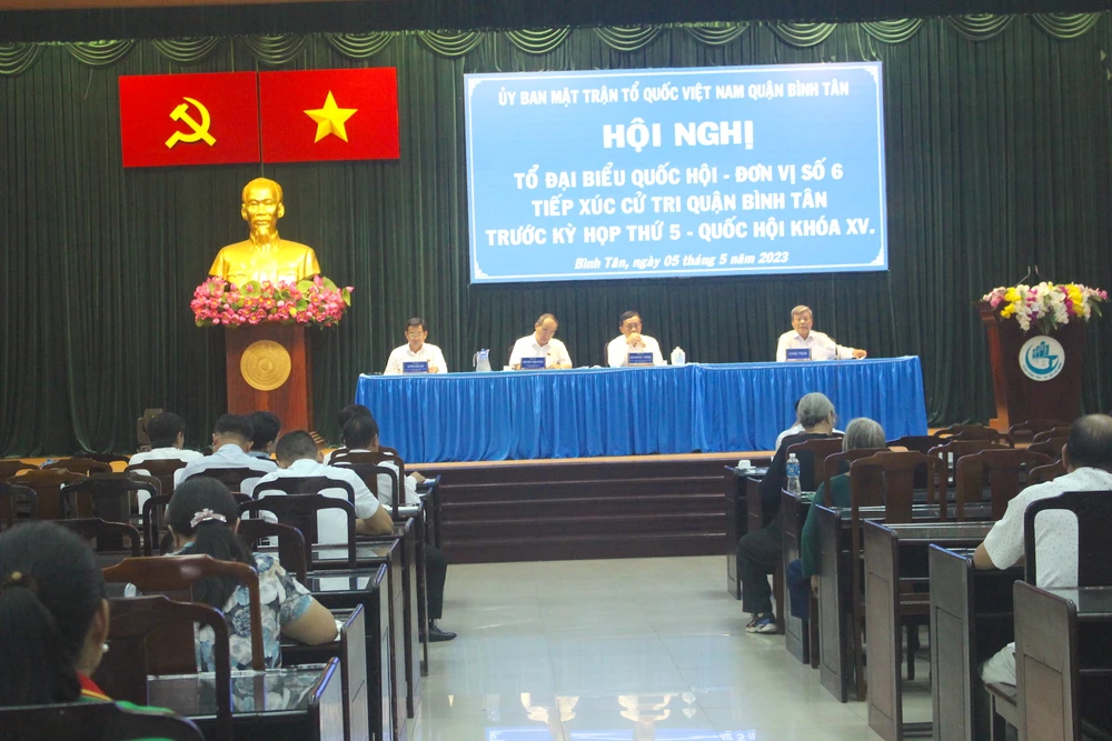 Toàn cảnh buổi tiếp xúc. Ảnh: LÊ THOA