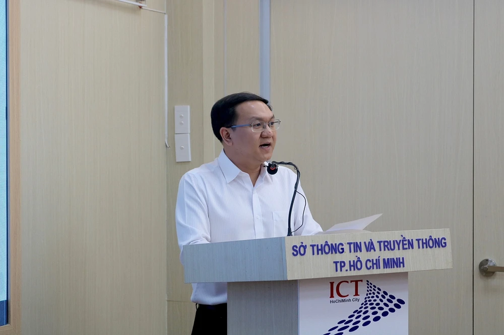 Ông Lâm Đình Thắng, Giám đốc Sở TT&amp;TT TP.HCM phát biểu. Ảnh: L.THOA