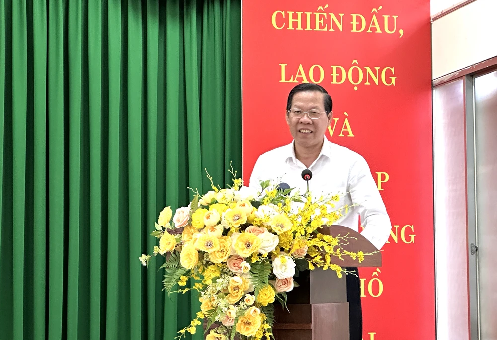 Chủ tịch UBND TP.HCM Phan Văn Mãi phát biểu chỉ đạo tại hội nghị. Ảnh: LÊ THOA