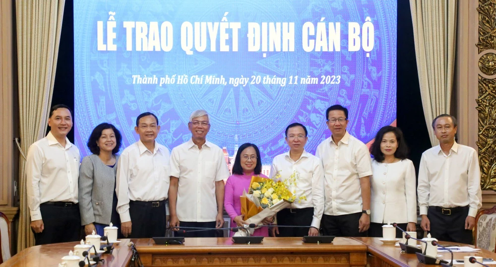 Bà Đinh Thị Thanh Thuỷ làm Phó Chánh Văn phòng UBND TP.HCM-bo-nhiem-pho-chanh-van-phong-ubnd-tphcm