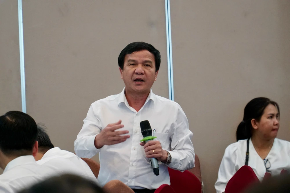 Giám đốc BV TP.HCM đi taxi không dám xưng tên vì bị chửi ‘ăn quá trời ăn’-dau-thau-thiet-bo-y-te