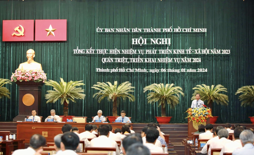 TS Trần Du Lịch: Kinh tế TP.HCM sẽ không rơi tự do như quý I-2023-kinh-te-tphcm