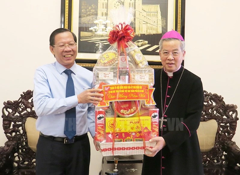 Chủ tịch TP.HCM chúc Tết tại Tòa Tổng Giám mục Tổng Giáo phận TP.HCM-chu-tich-tp.hcm-chuc-tet