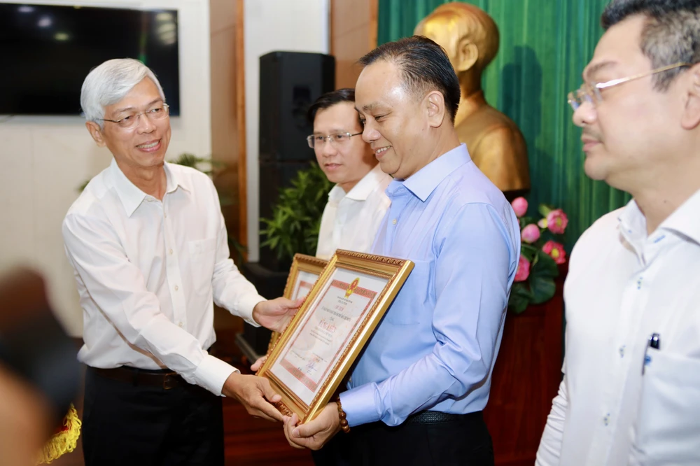 TP.HCM: Bình Tân đứng đầu cải cách hành chính, Phú Nhuận đứng đầu chuyển đổi số-cai-cach-hanh-chinh