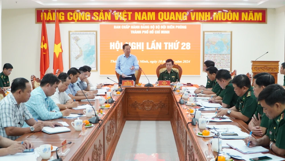 Chủ tịch TP.HCM: Bộ đội Biên phòng cần dự báo kịp thời các tình huống xấu-bo-doi-bien-phong