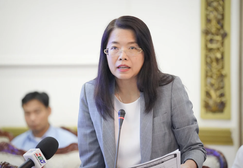 Lần đầu tiên TP.HCM bắn pháo hoa trên tàu diễu hành ở Lễ hội sông nước-le-hoi-song-nuoc