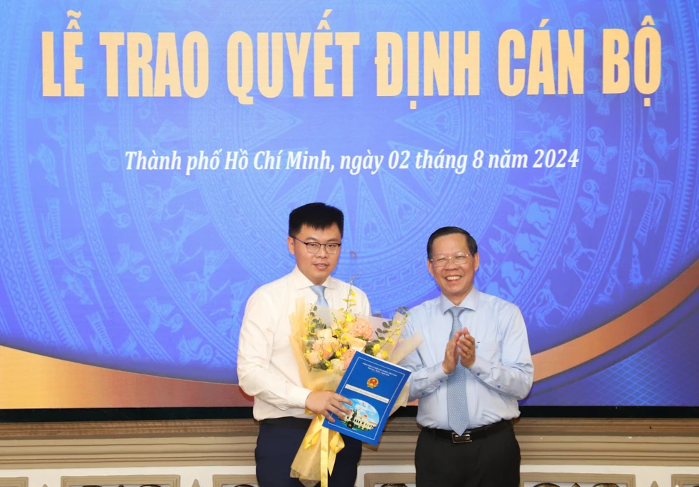 TS Trương Minh Huy Vũ làm Viện trưởng Viện Nghiên cứu Phát triển TP.HCM-ts-truong-minh-huy-vu-1.jpg