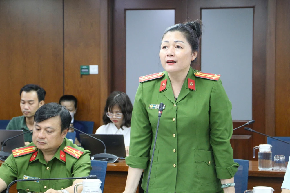 Video Công an TP.HCM hướng dẫn 5 bước góp ý sửa đổi Hiến pháp 2013 qua VNeID-cong-an-tp.hcm.jpg