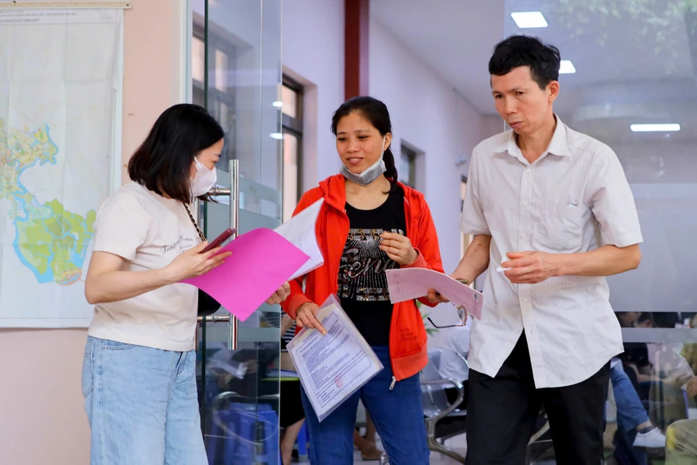 Lấy ý kiến người dân về sửa đổi Hiến pháp 2013: Đồng tình, thống nhất cao-hien-phap-2013-2.jpg