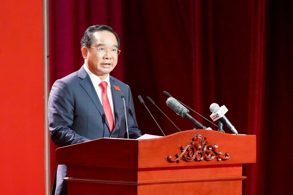 Kiến trúc lại không gian phát triển, xây dựng hình hài siêu đô thị TP.HCM-khong-gian-phat-trien-dai-hoi-dang-bo-tp.hcm.jpg