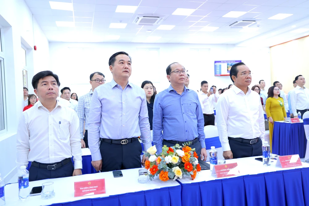 trung-tam-phuc-vu-hanh-chinh-cong-tp.hcm-20.JPG