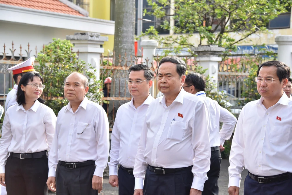 chu-tich-quoc-hoi-tran-thanh-man-13.jpg