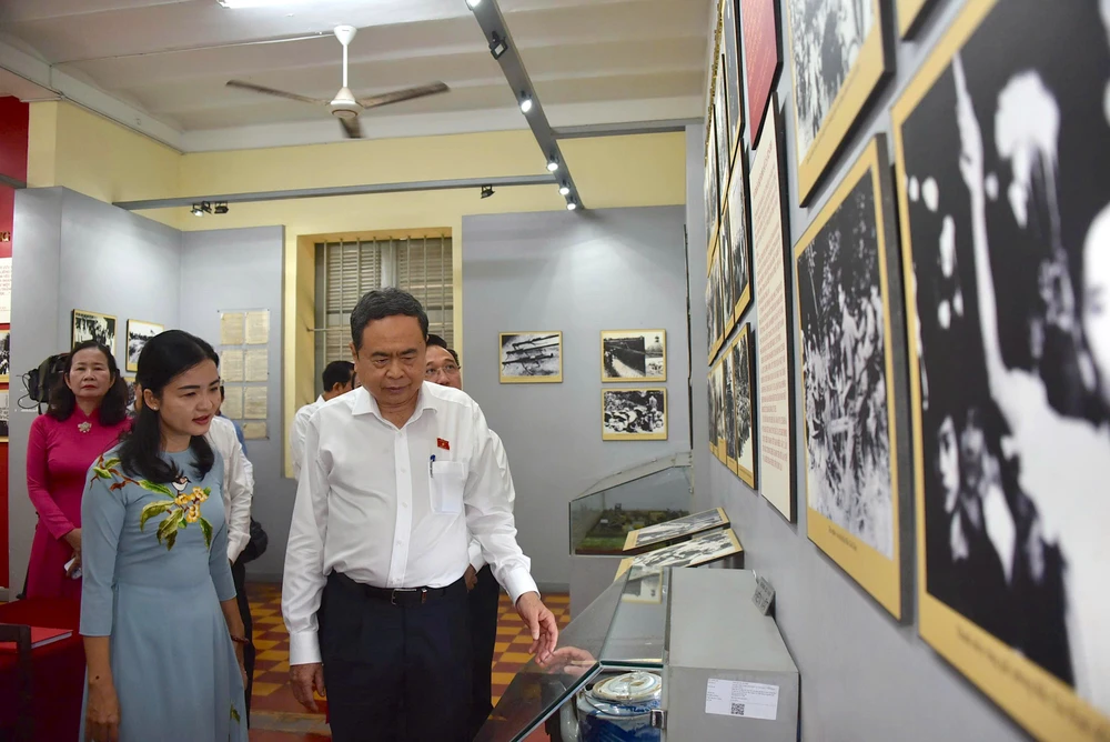 chu-tich-quoc-hoi-tran-thanh-man-14.jpg