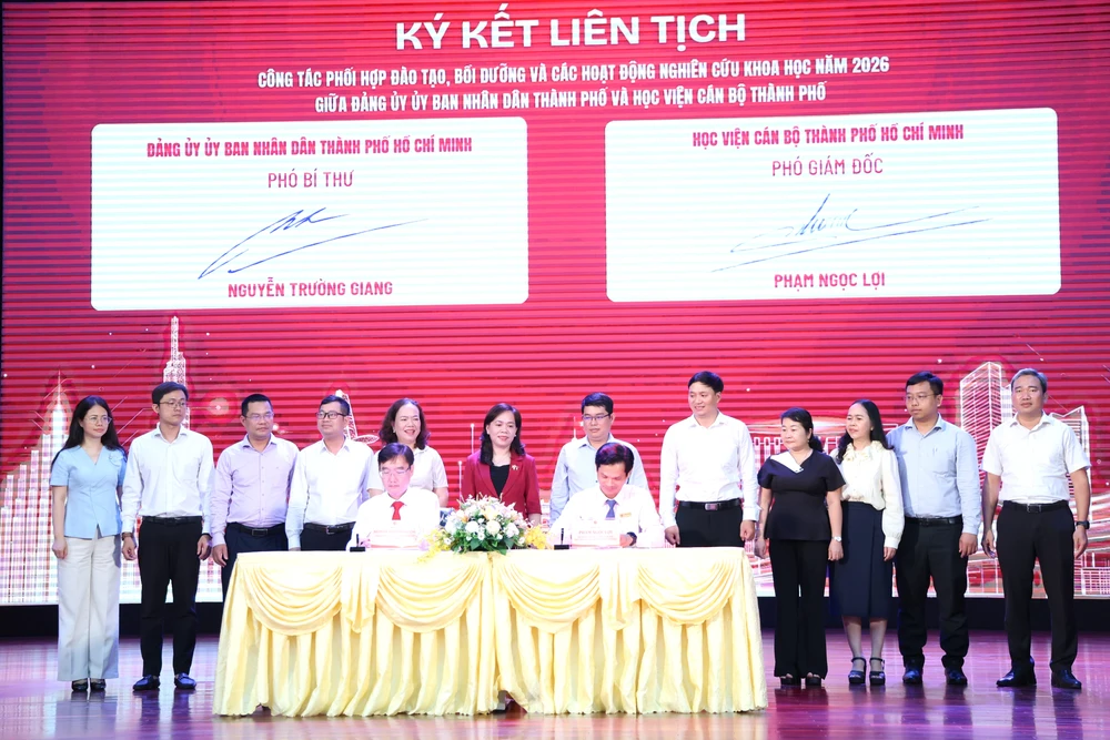 DANG-UY-UBND-TP.HCM-1.JPG