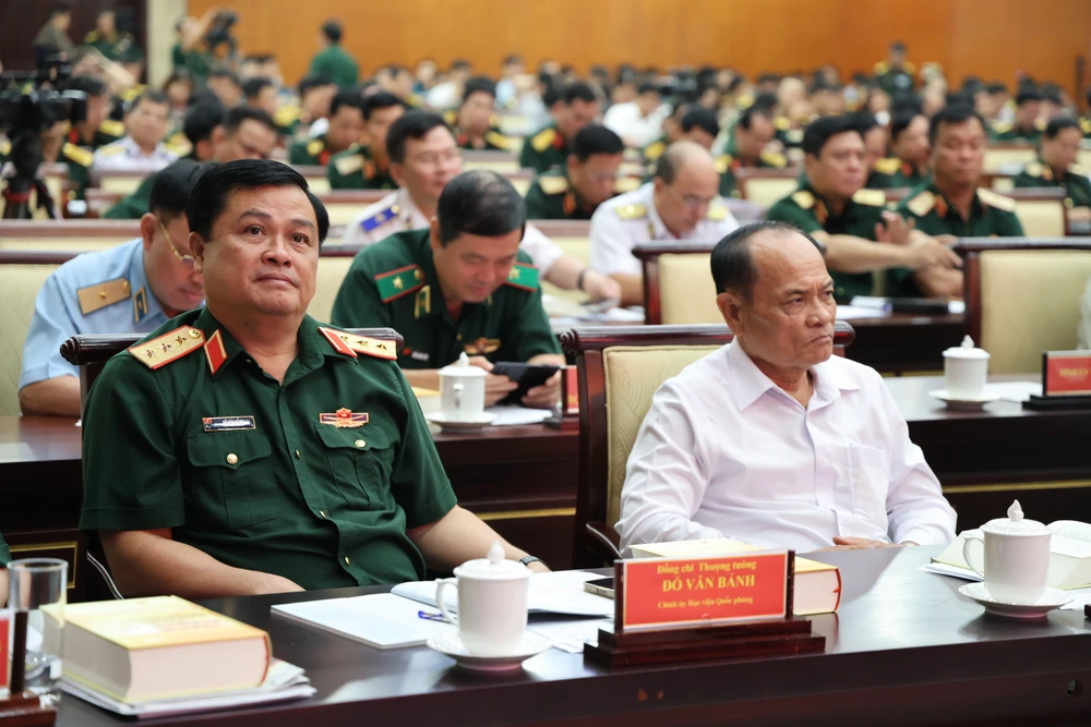 hoi-thao-ong-le-quoc-phong-4.JPG