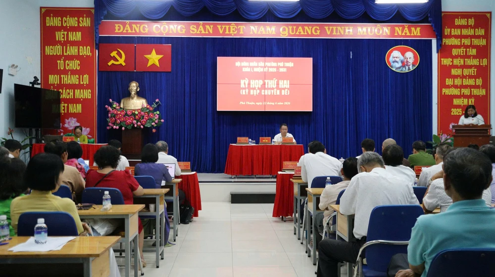 phuong-phu-thuan-1.jpg