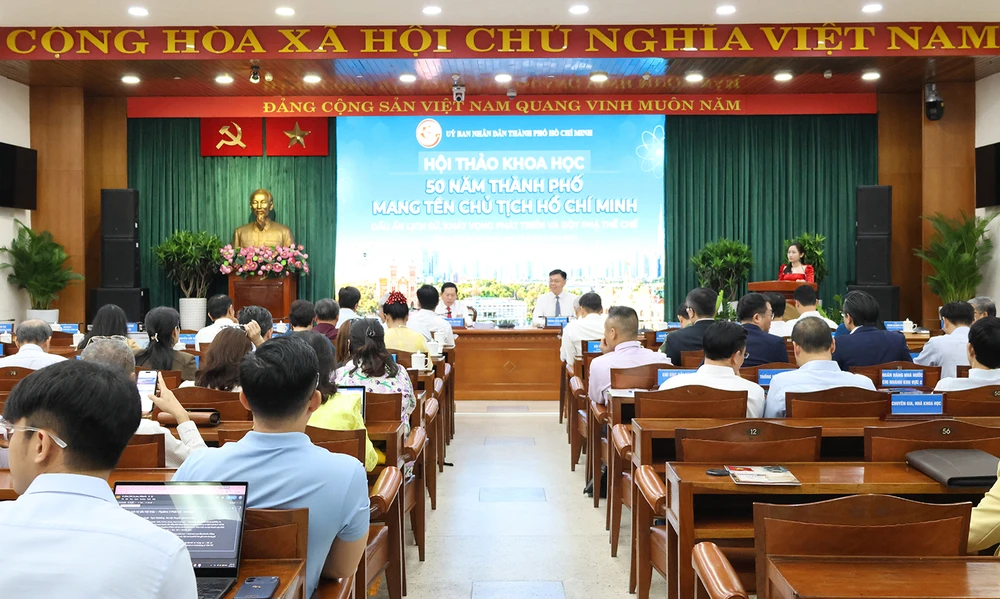 50-nam-thanh-pho-mang-ten-bac-5.jpg