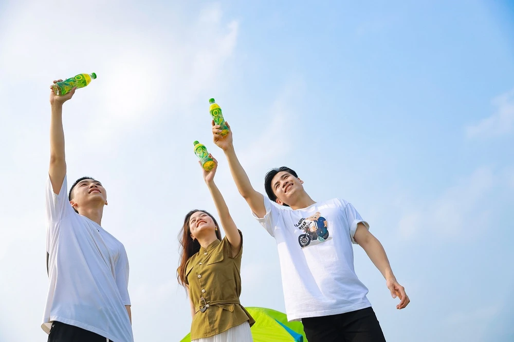 Trà Xanh Không Độ là thức uống được người trẻ lựa chọn trên vạn dặm đường khám phá đất nước.