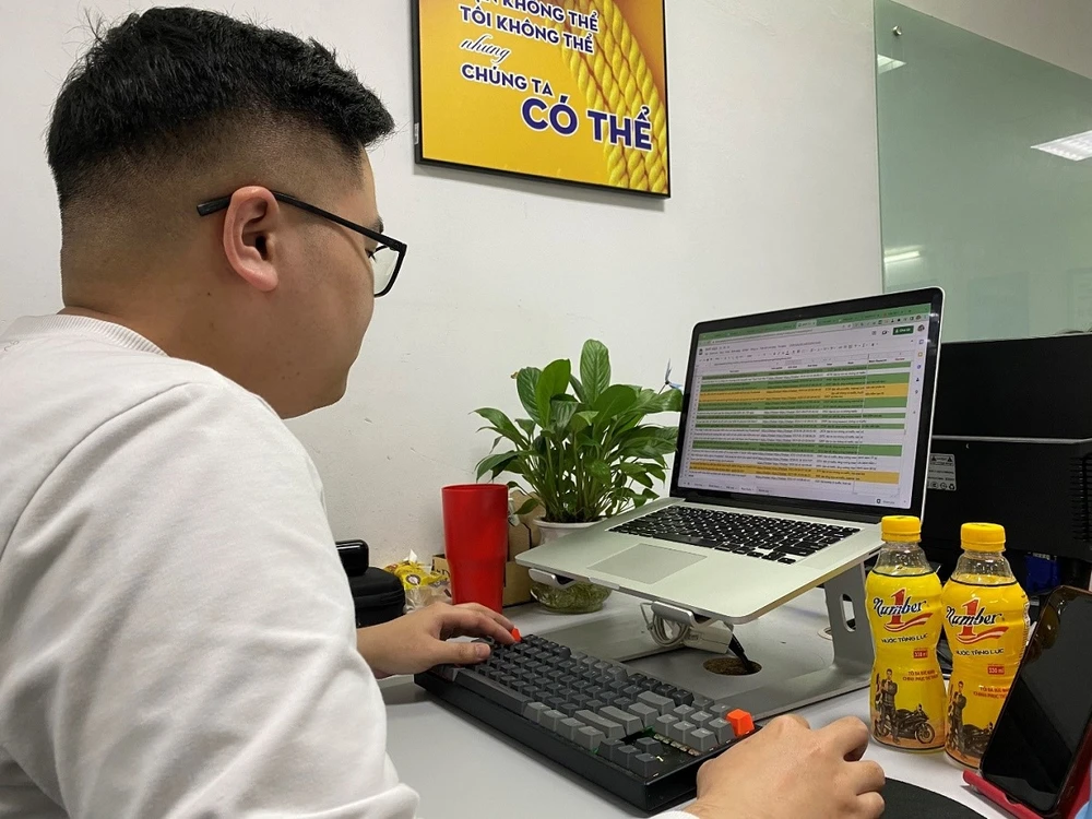 Khối lượng công việc giai đoạn đầu năm đặt áp lực, căng thẳng lên nhiều nhân viên Khối lượng công việc giai đoạn đầu năm đặt áp lực, căng thẳng lên nhiều nhân viên