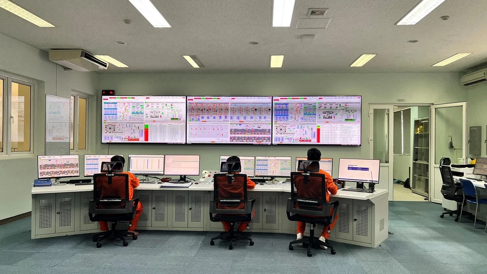 Hệ thống DCS mới được đưa vào vận hành.