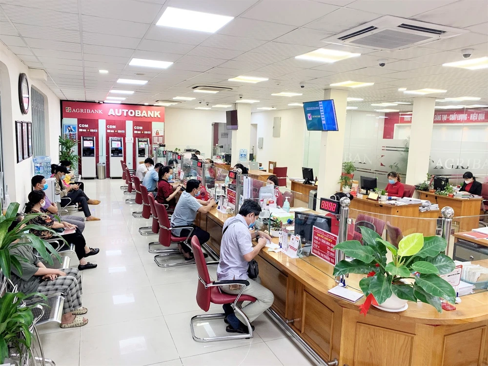 Agribank giảm tiếp 0,5% lãi suất cho vay ảnh 1