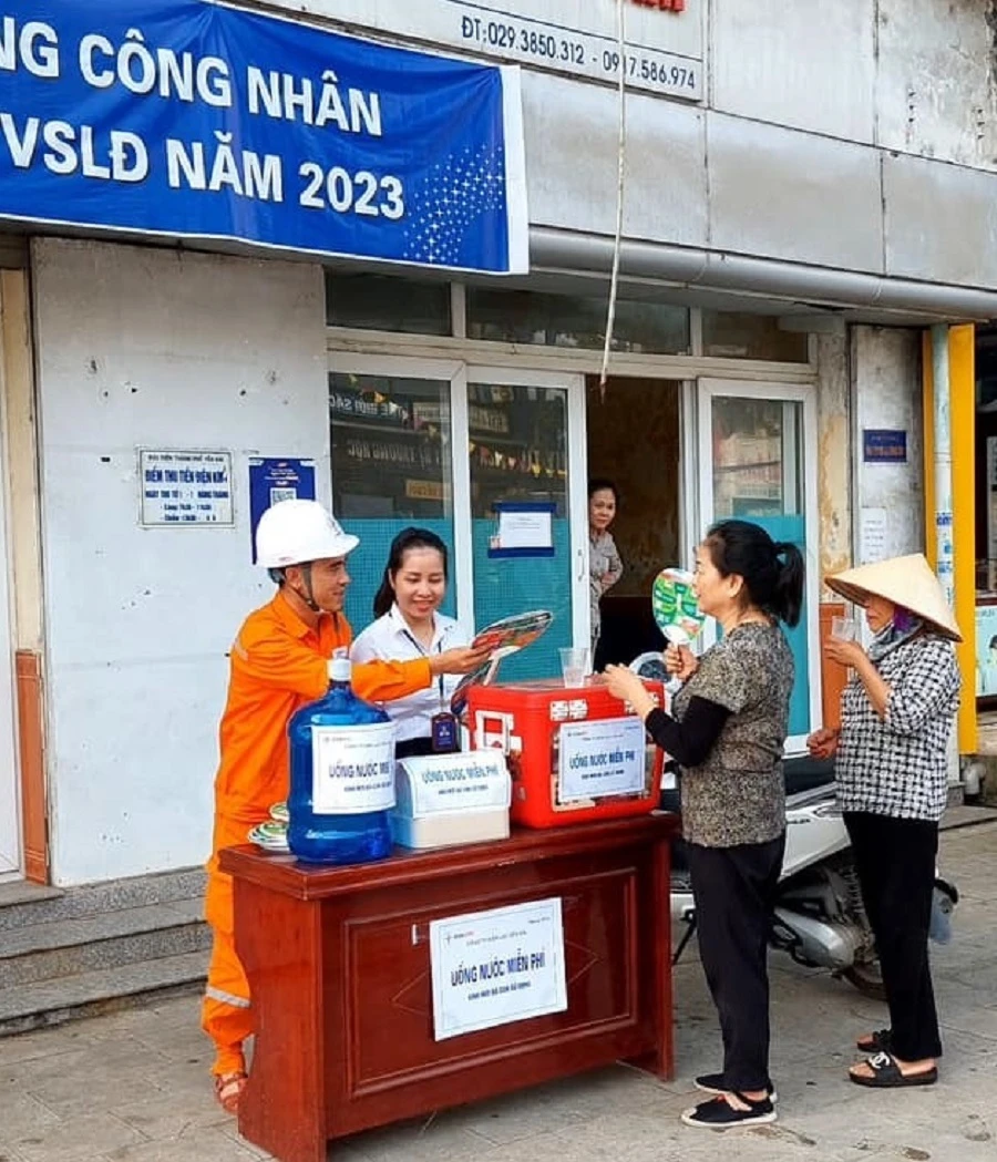 EVNNPC tuyên truyền về tiết kiệm điện với nhiều chương trình ý nghĩa.