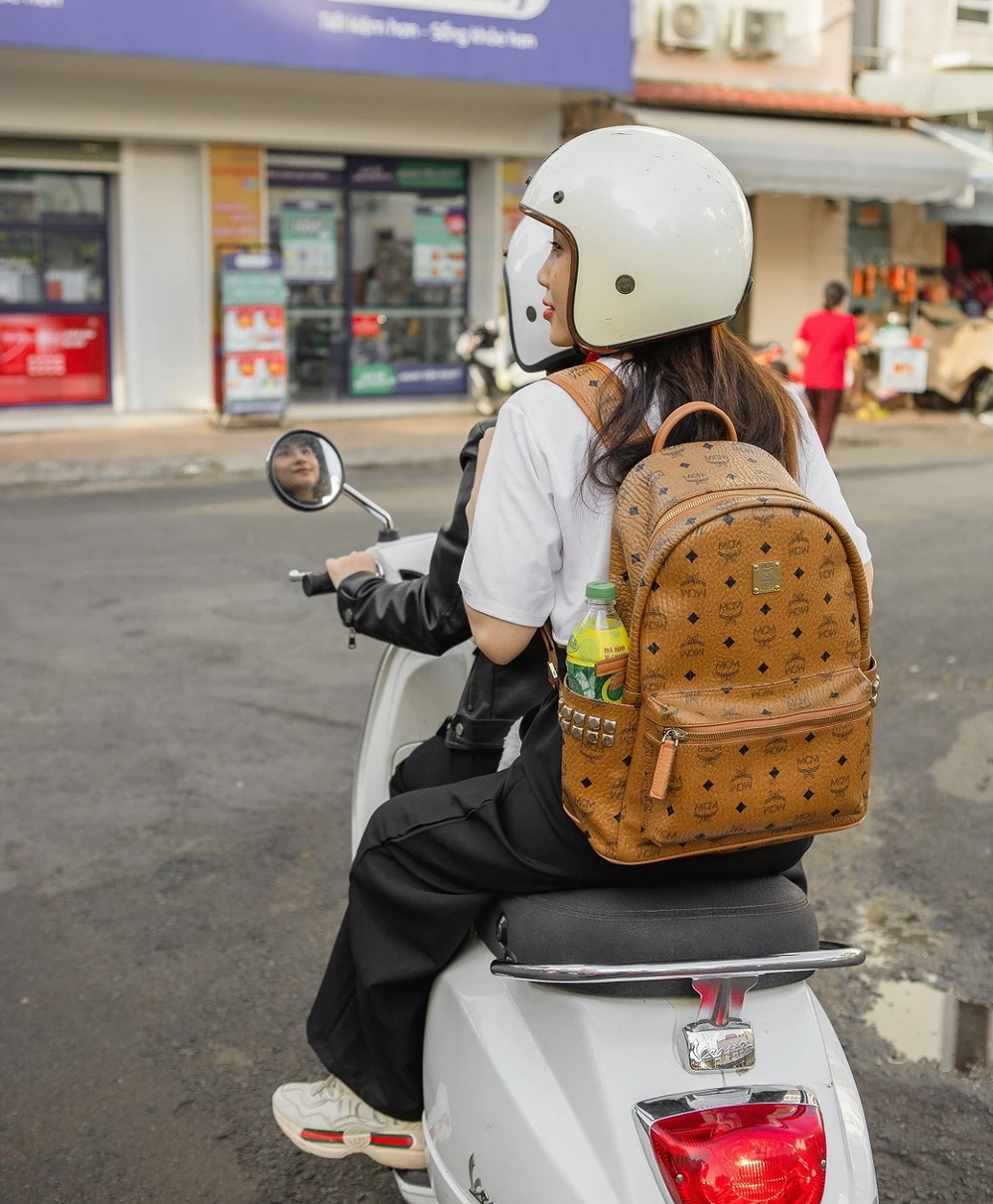 Với nhiều bạn trẻ sinh viên, Trà Xanh Không Độ là thức uống không thể thiếu khi căng mình chạy deadline ôn thi và làm thêm mỗi ngày.