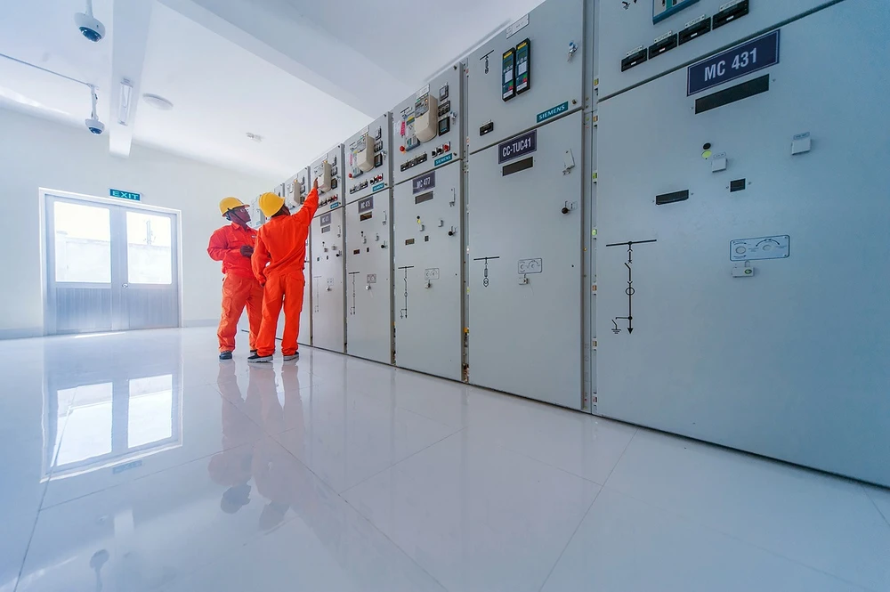 EVNSPC triển khai nhiều phương án đảm bảo cung cấp điện trong dịp lễ Quốc khánh 2-9.