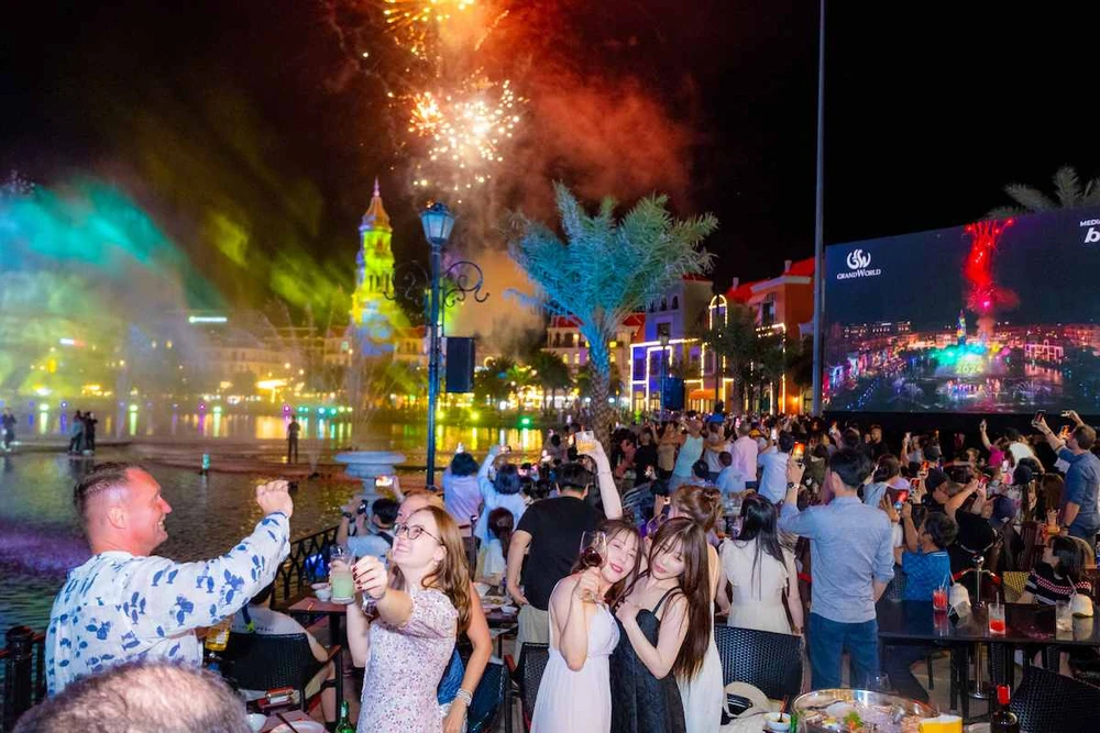 Phú Quốc United Center đón năm mới rực rỡ trọn vẹn