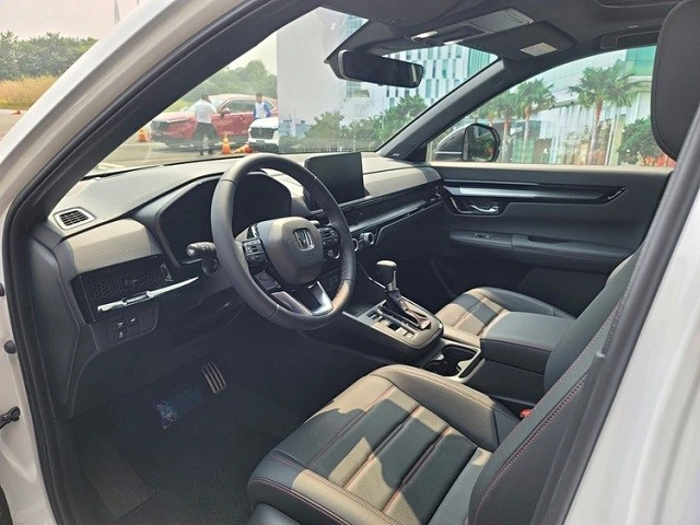 Đại lý triển khai nhiều ưu đãi hấp dẫn cho xe Honda CRV 2024 dịp cận Tết