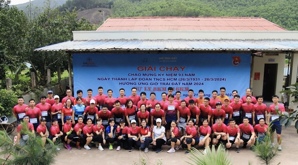 Công ty Nhiệt điện Mông Dương hưởng ứng chiến dịch Giờ trái đất năm 2024