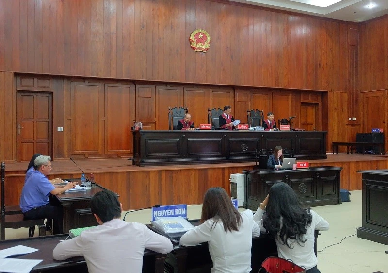 Dịch vụ thuê luật sư ly hôn trọn gói