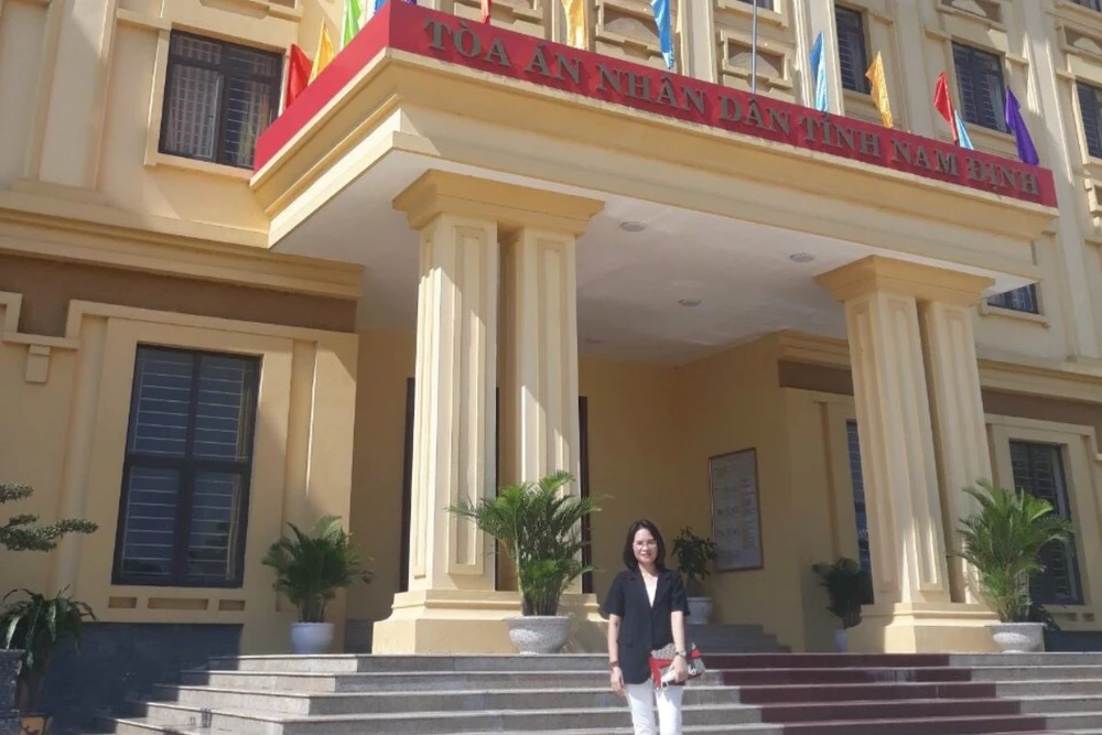 Dịch vụ thuê luật sư ly hôn trọn gói