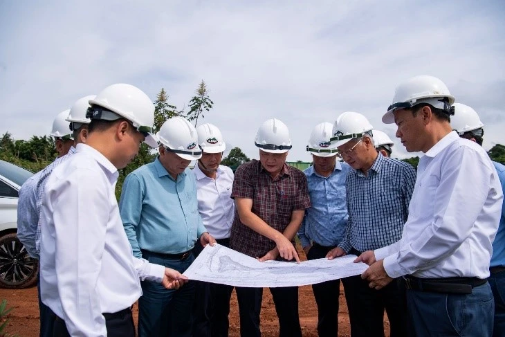 Tổng giám đốc TKV Vũ Anh Tuấn kiểm tra sản xuất tại Nhôm Đắk Nông và Lâm Đồng