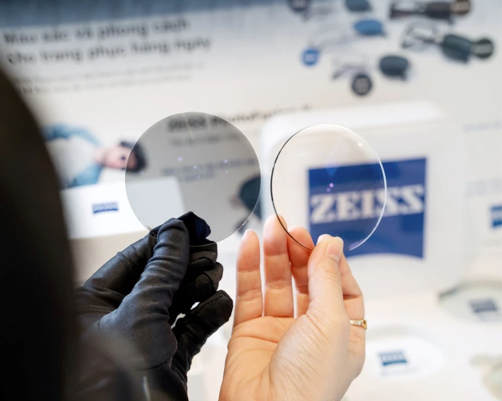 Tròng kính tại Kính Hải Triều khác gì so với những nơi khác?