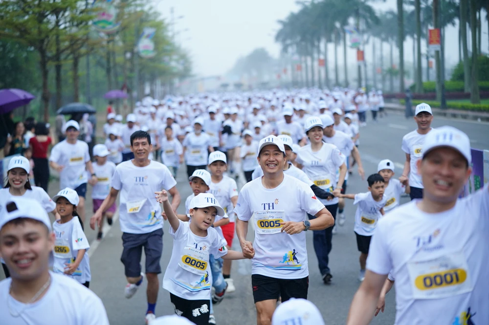 10.548 vận động viên chạy vì tầm vóc Việt tại S-Race Hà Tĩnh