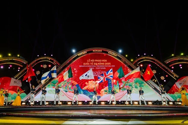 Lượt khách tới Đà Nẵng tăng nóng trước thềm chung kết DIFF 2025