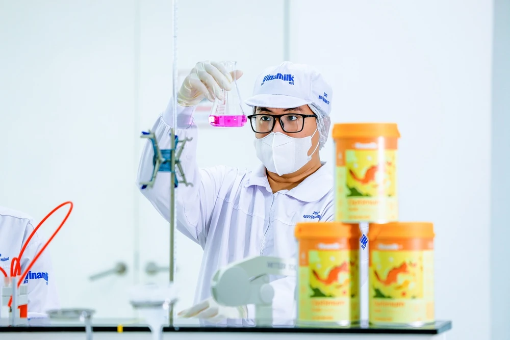 Vinamilk: Từ giải pháp cho bà mẹ Việt đến diễn đàn dinh dưỡng lớn nhất châu Á