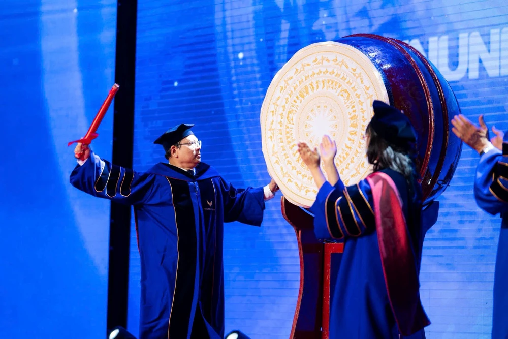 VinUni khai giảng khóa 6, ra mắt tân hiệu trưởng và dàn lãnh đạo tinh hoa