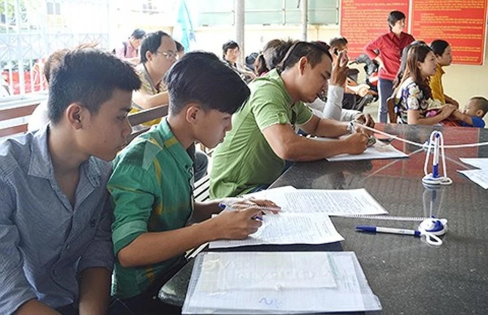  Chuyển cấp thẻ CCCD từ công an sang UBND huyện, TP ảnh 1