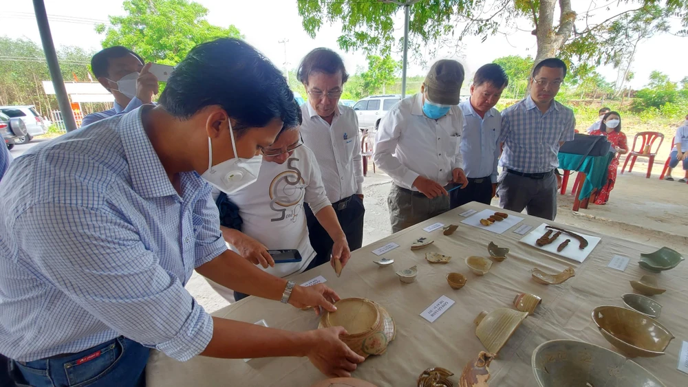 Hoi thao di chi vong thanh da trang.jpg